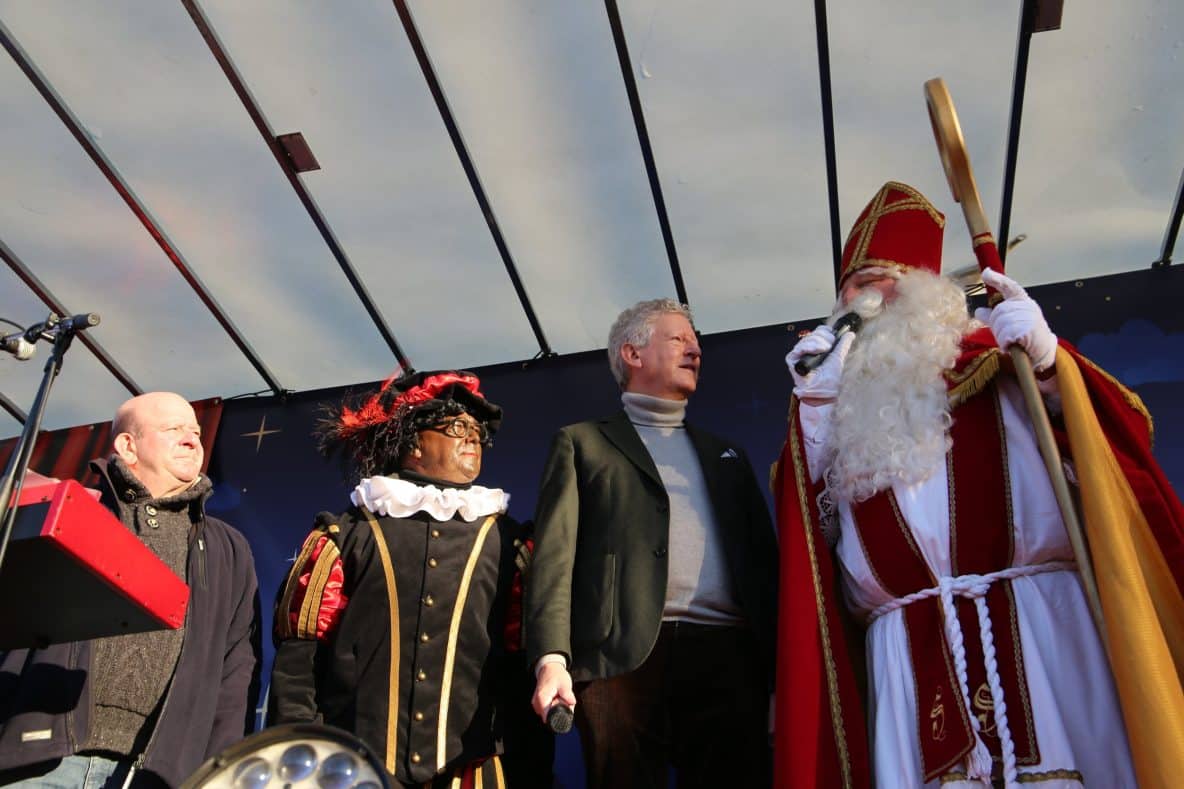 Een sfeerbeeld van de intocht van Sinterklaas in Aalter. FOTO: DEINTOCHT.BE