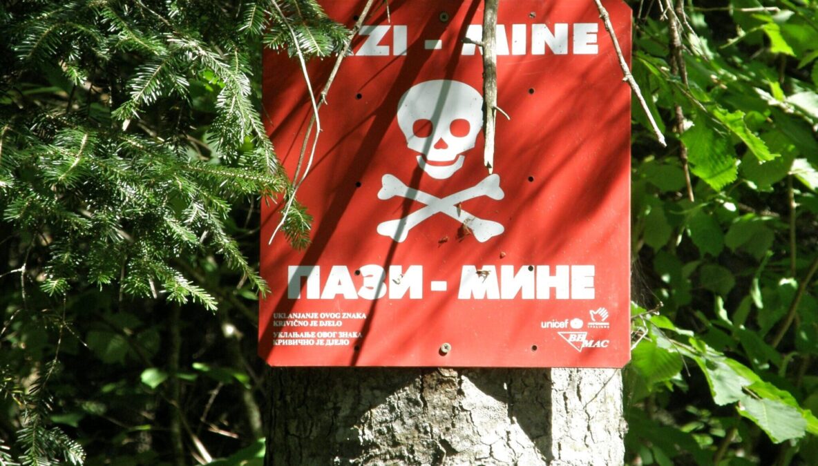 Landmine warning sign